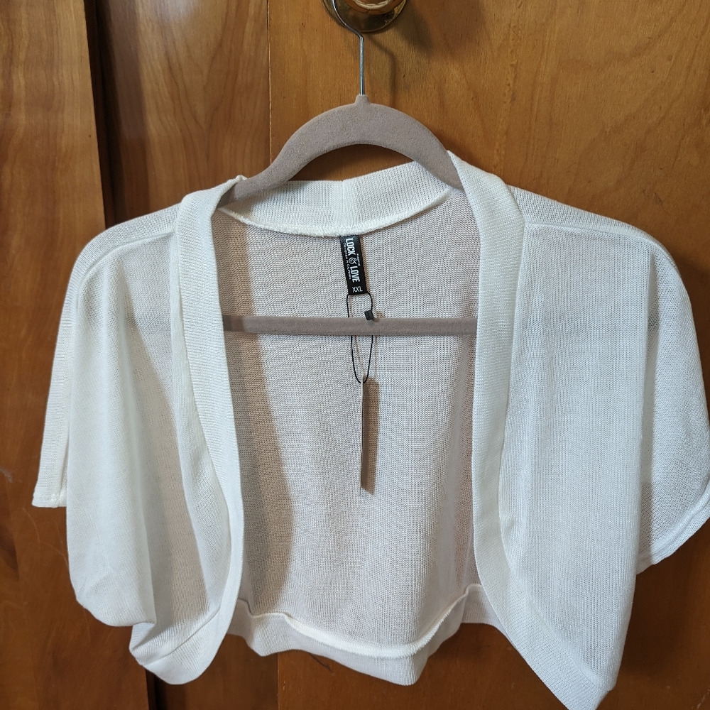 White Shrug XXL